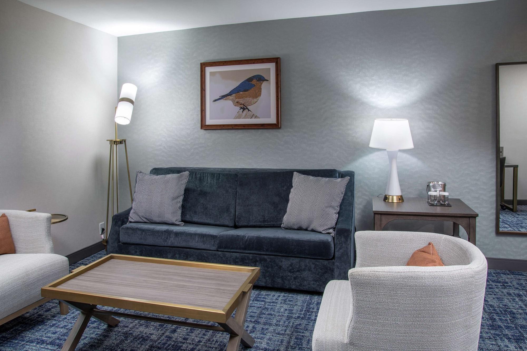 Hotel Doubletree By Hilton Hot Springs Extérieur photo